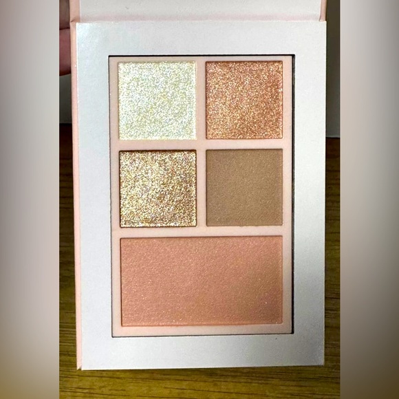 Buxom “Straight Up” Eye & Cheek Palette - Picture 6 of 7